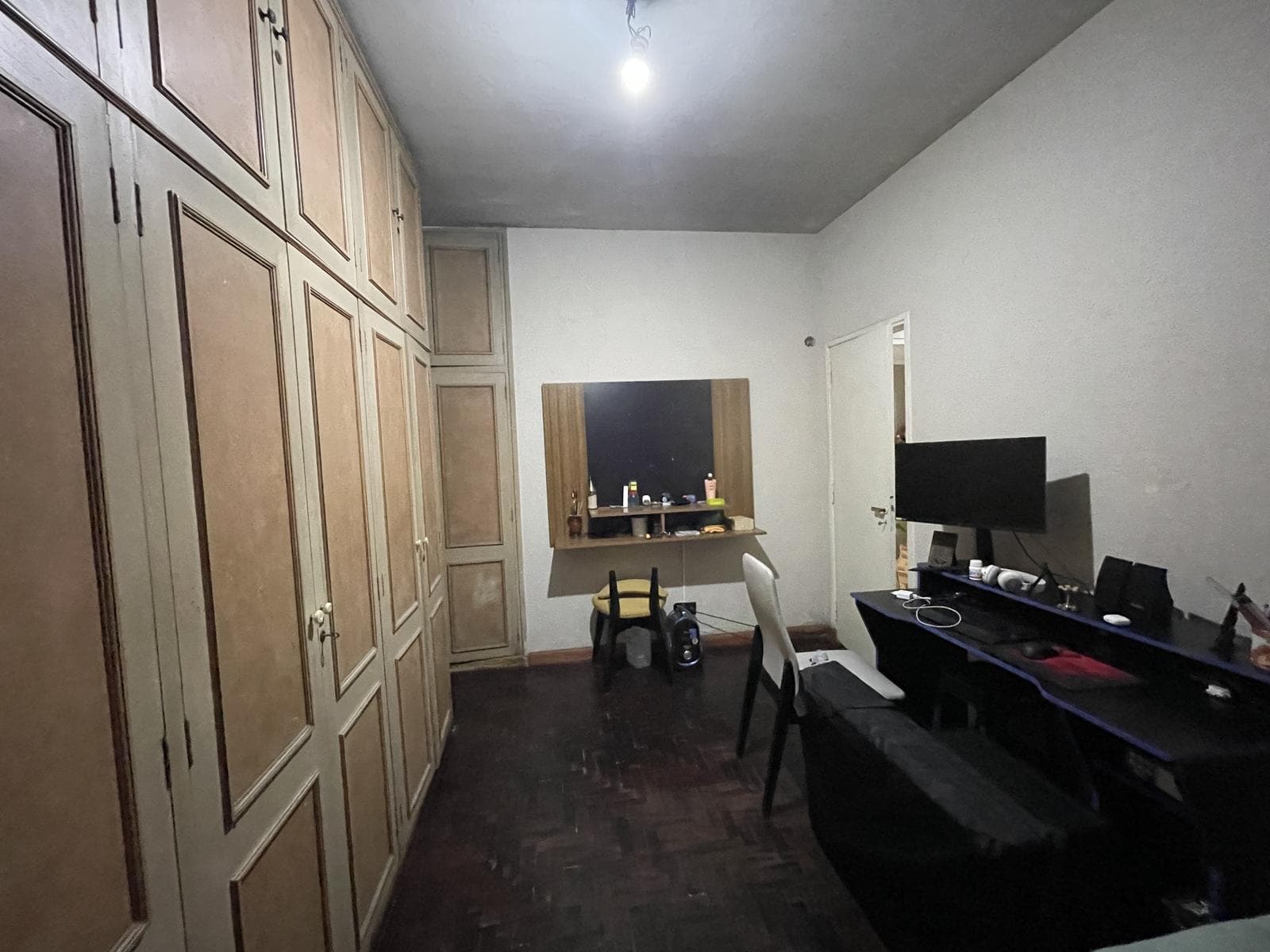PH: 3-room apartment with a terrace and barbecue.