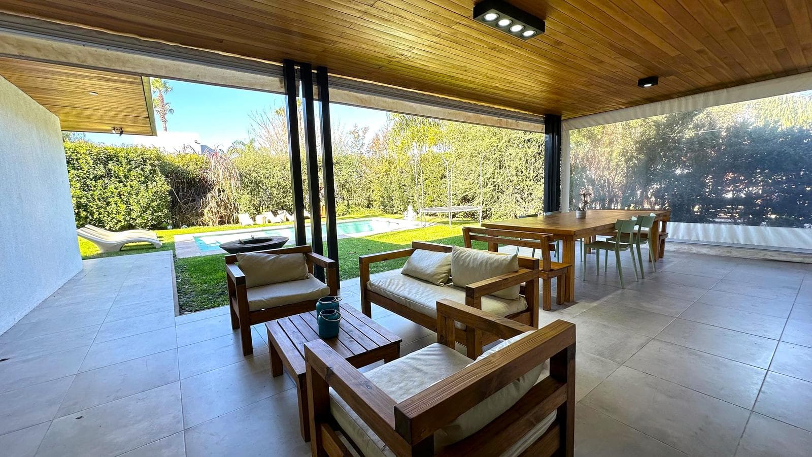 FOR SALE | TRADE - 4-Bedroom House with Extra Room - Funes Hills, San Marino.