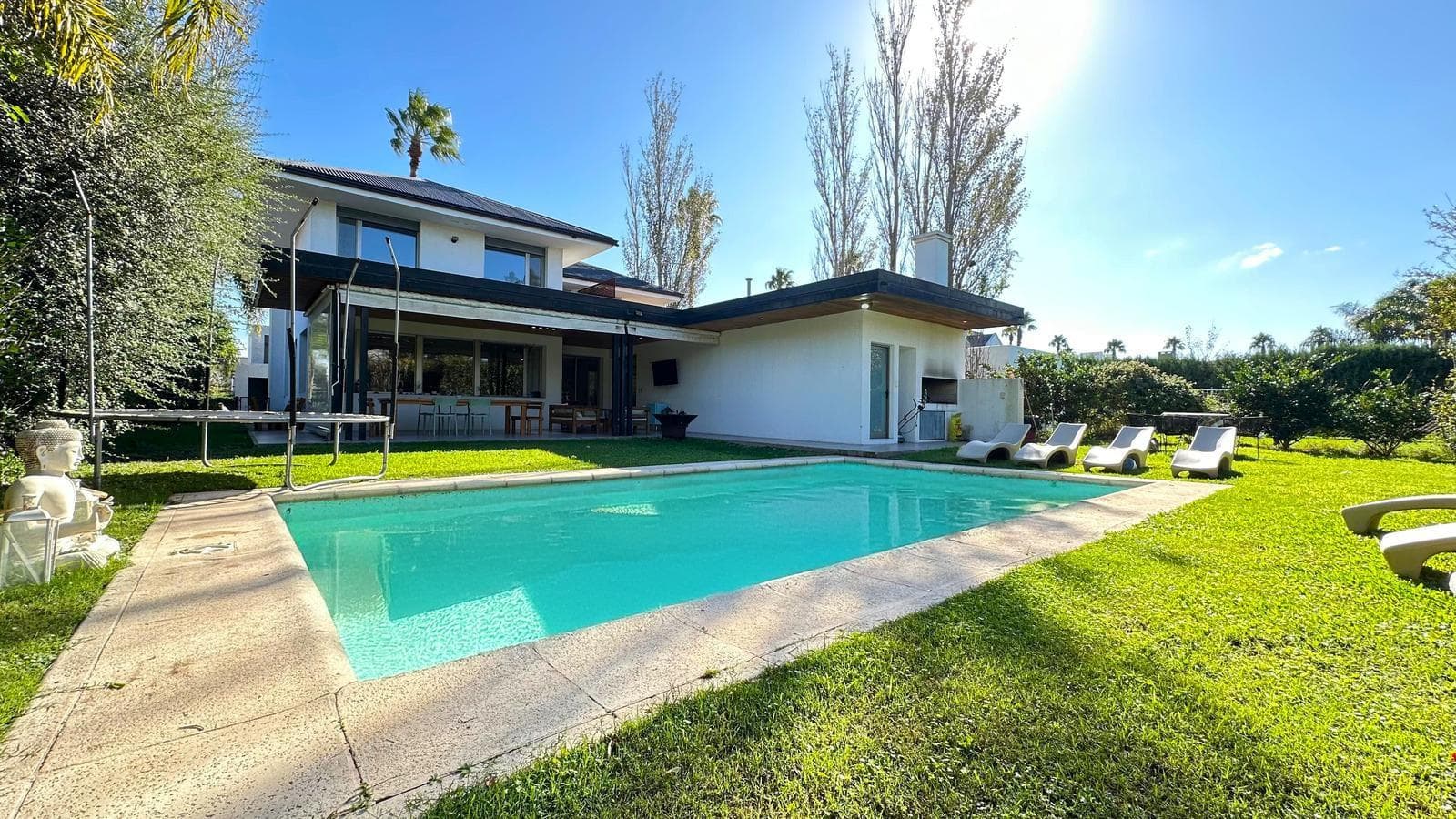 FOR SALE | TRADE - 4-Bedroom House with Extra Room - Funes Hills, San Marino.