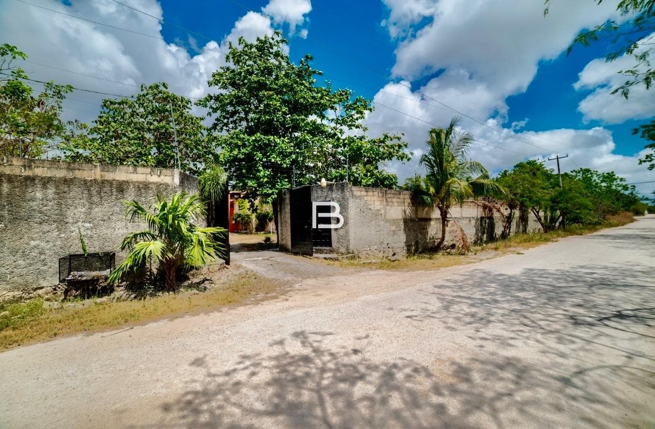 House with a Pool for Sale in Colegios, Cancún