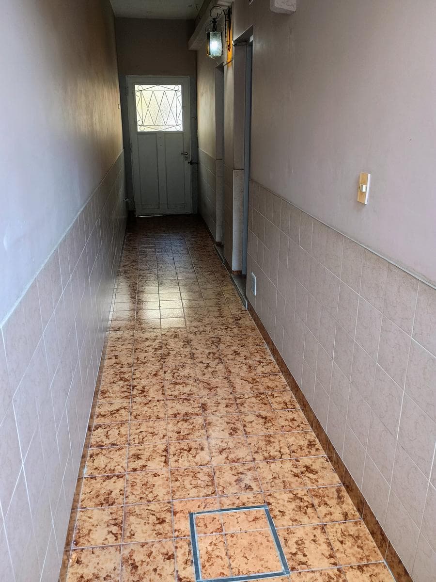 Ground-Floor Penthouse for Sale: 3 Rooms with Garage in Parque Patricios
