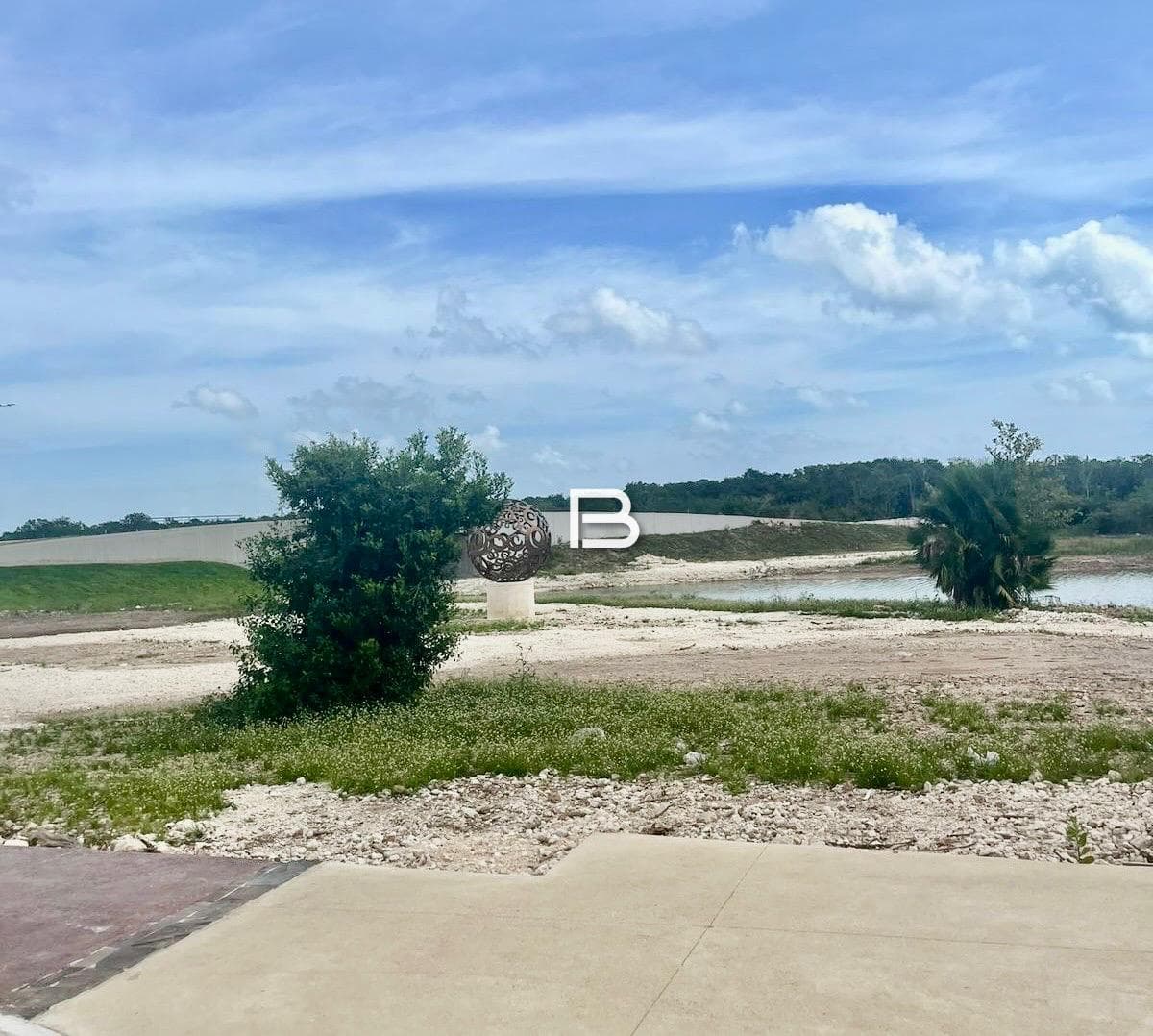 BARGAIN PRICE: Corner Lot for Sale in the Lausana Residential Complex, Cancún