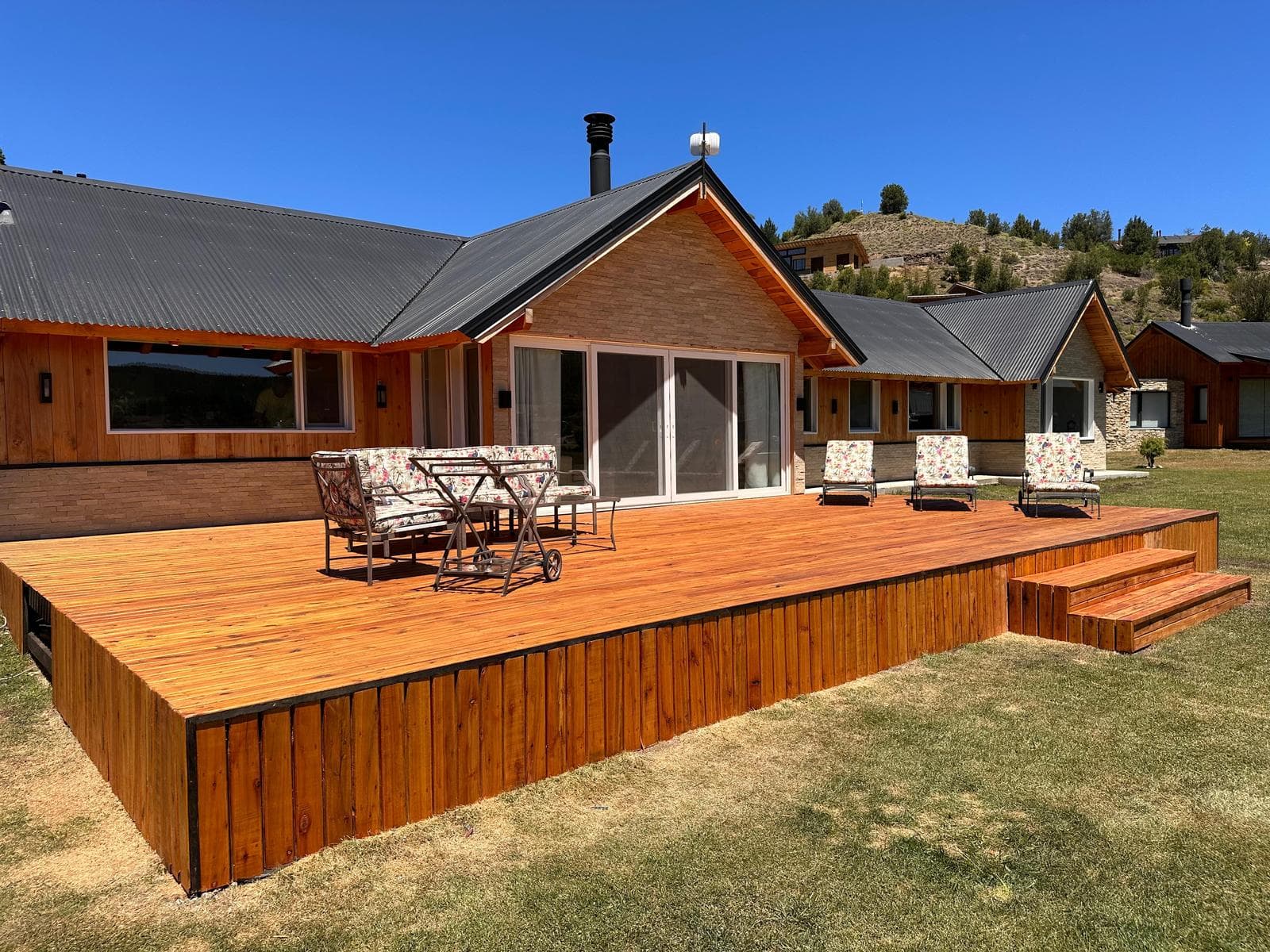 For Sale: 3-Bedroom House - Mortgage Eligible - Peñon del Lolog Neighborhood - San Martín de los Andes, Neuquén