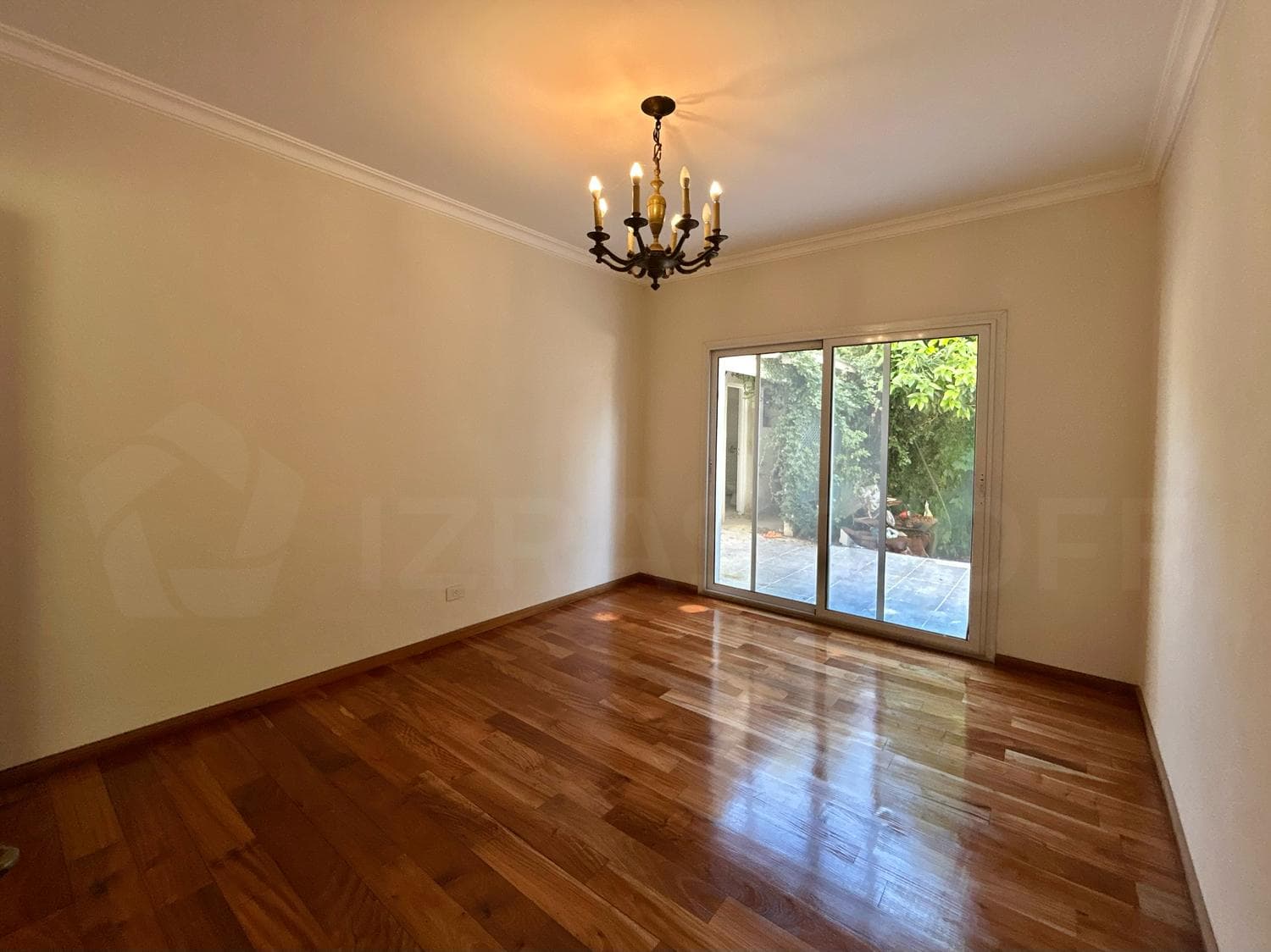 French-Style House for Sale in Acassuso