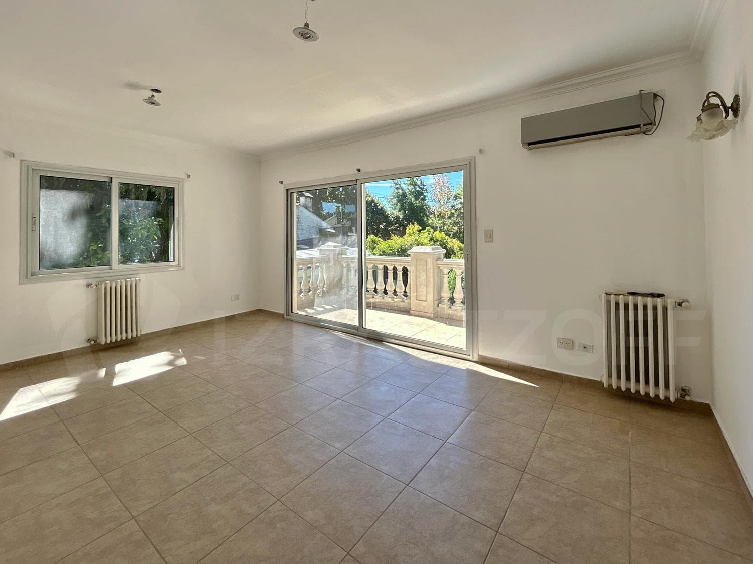 French-Style House for Sale in Acassuso