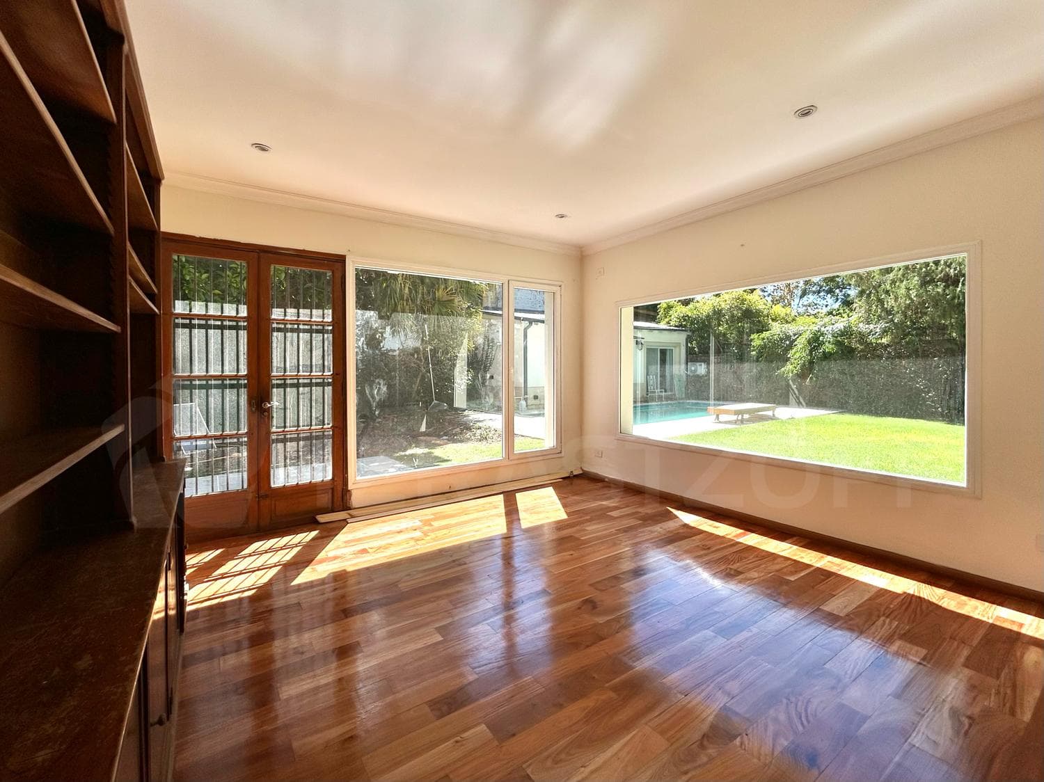French-Style House for Sale in Acassuso