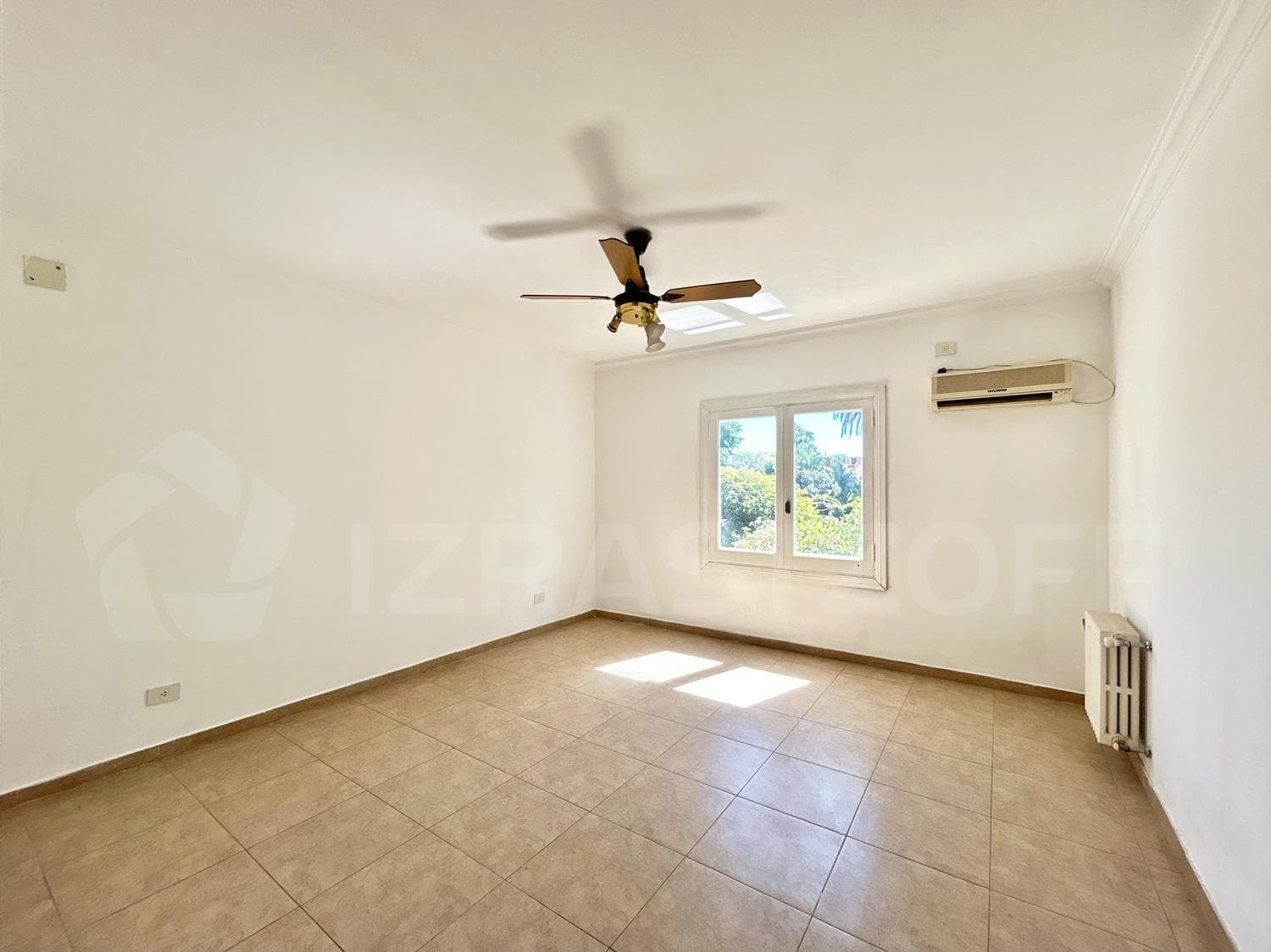 French-Style House for Sale in Acassuso