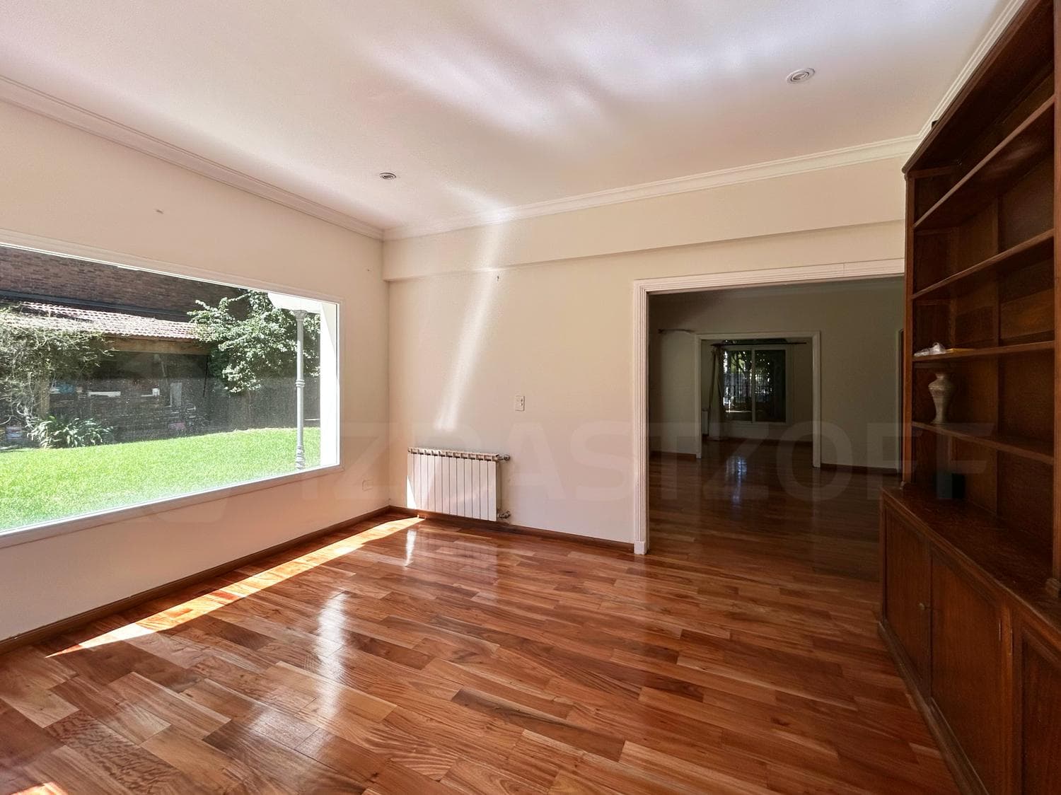 French-Style House for Sale in Acassuso