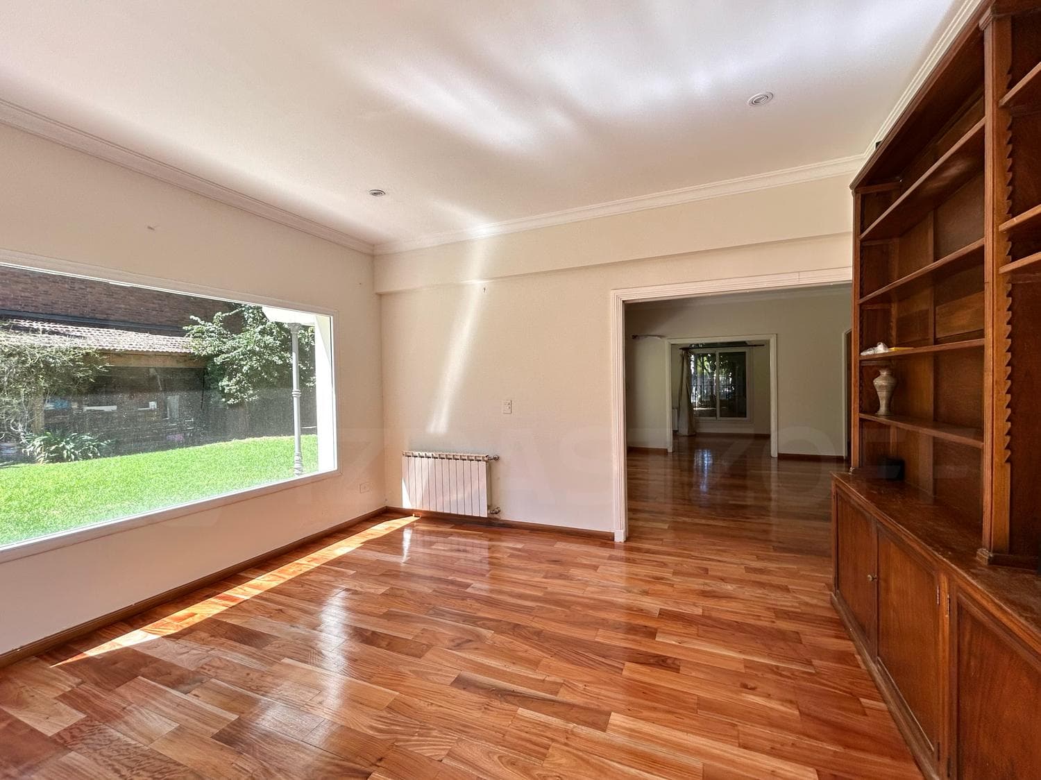 French-Style House for Sale in Acassuso