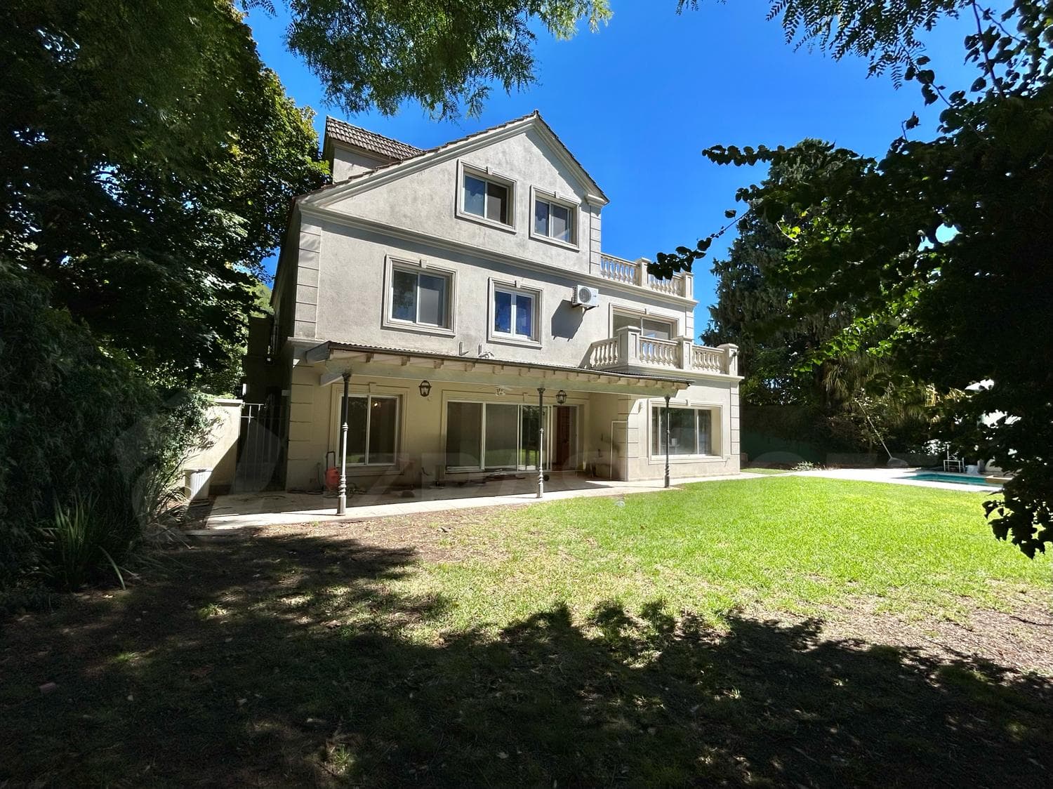 French-Style House for Sale in Acassuso