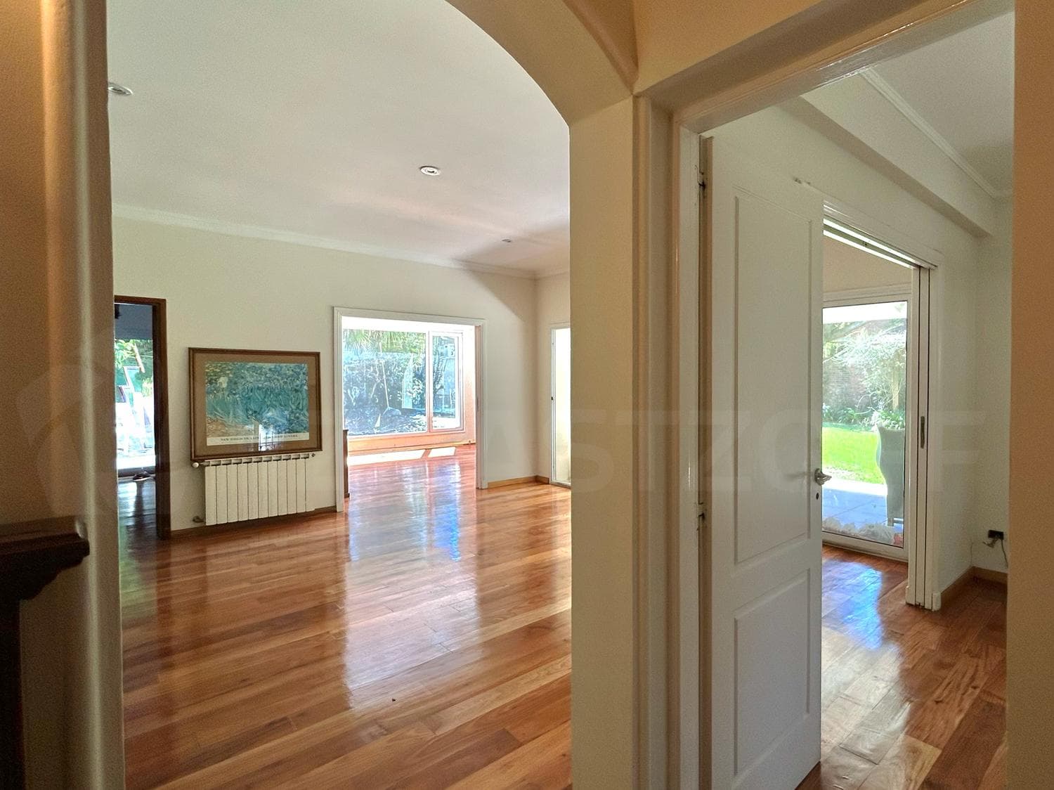 French-Style House for Sale in Acassuso
