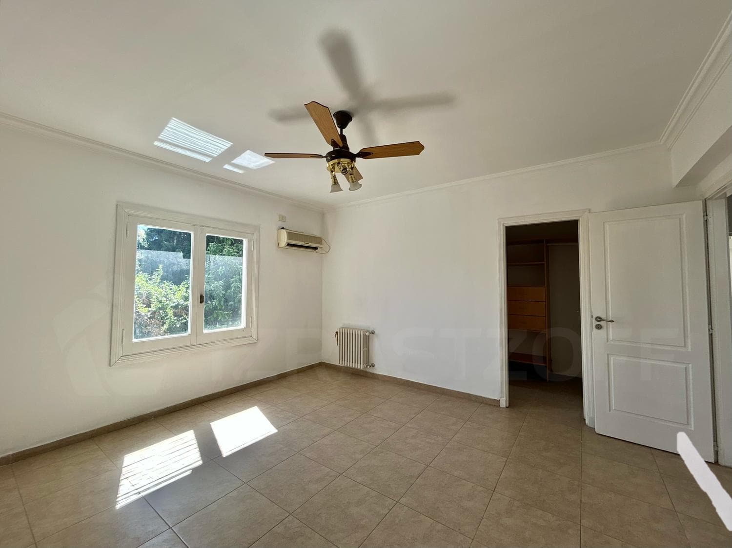French-Style House for Sale in Acassuso
