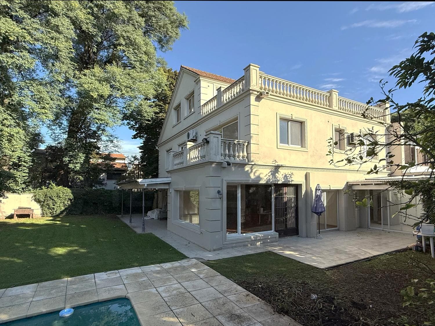 French-Style House for Sale in Acassuso