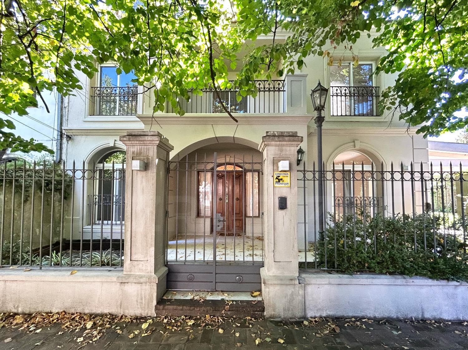 French-Style House for Sale in Acassuso