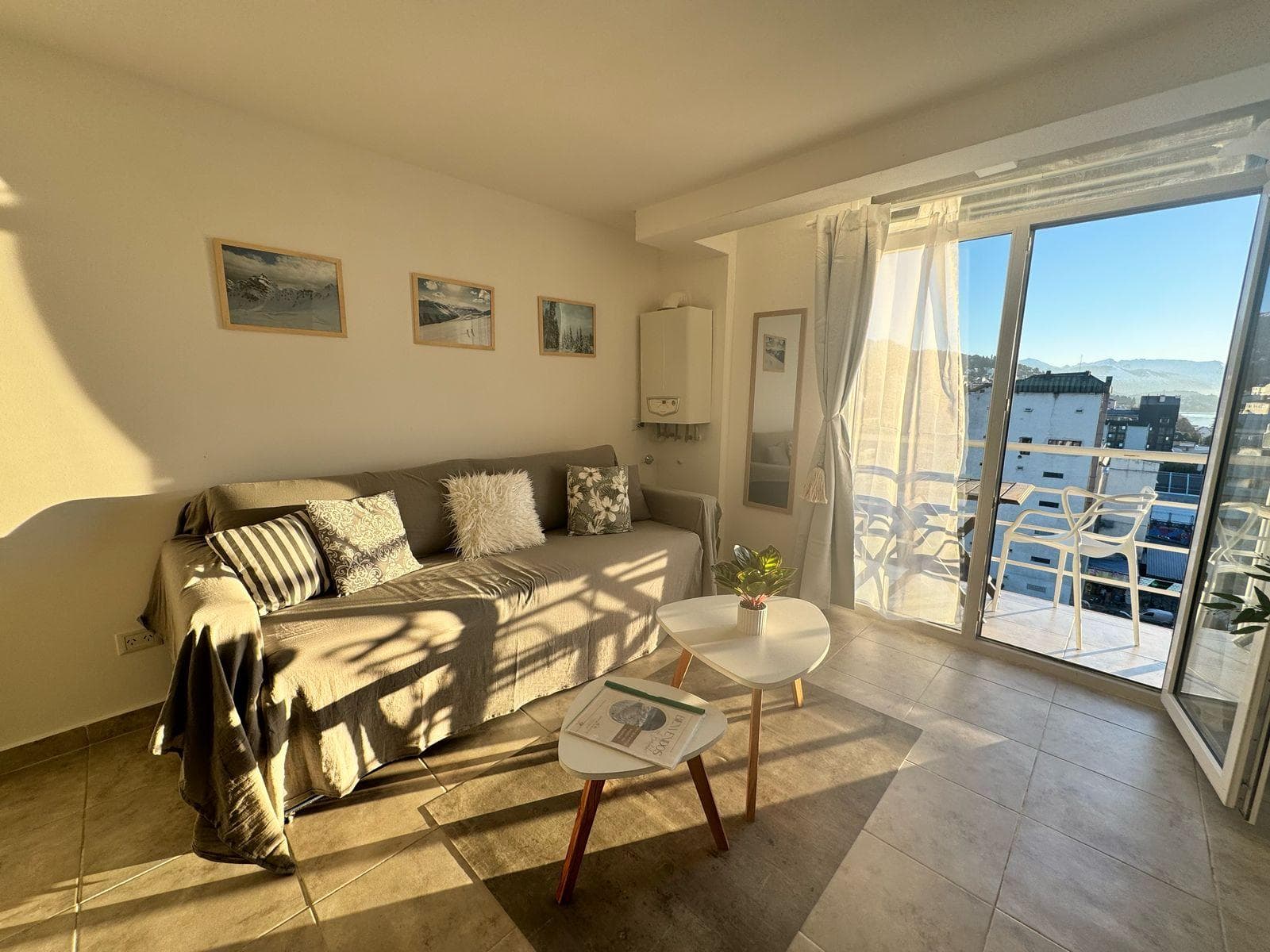 Fully Furnished Vacation Apartment with Lake View - Mitre, Bariloche