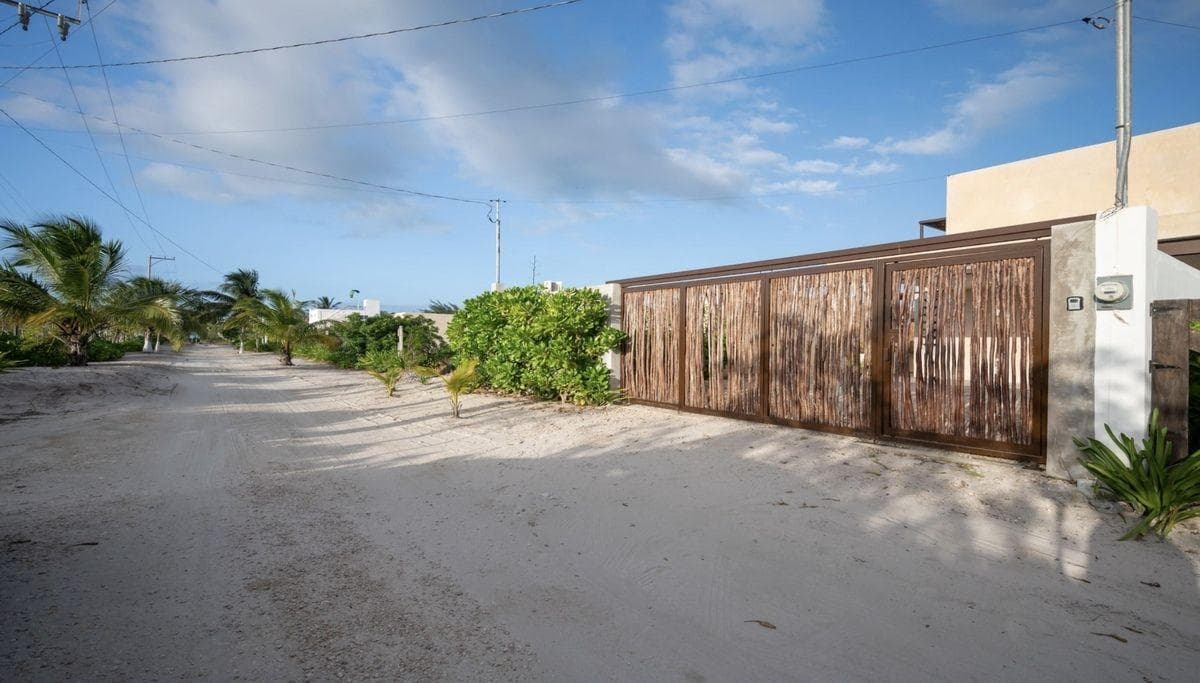House for sale 100 meters from the ocean in San Benito