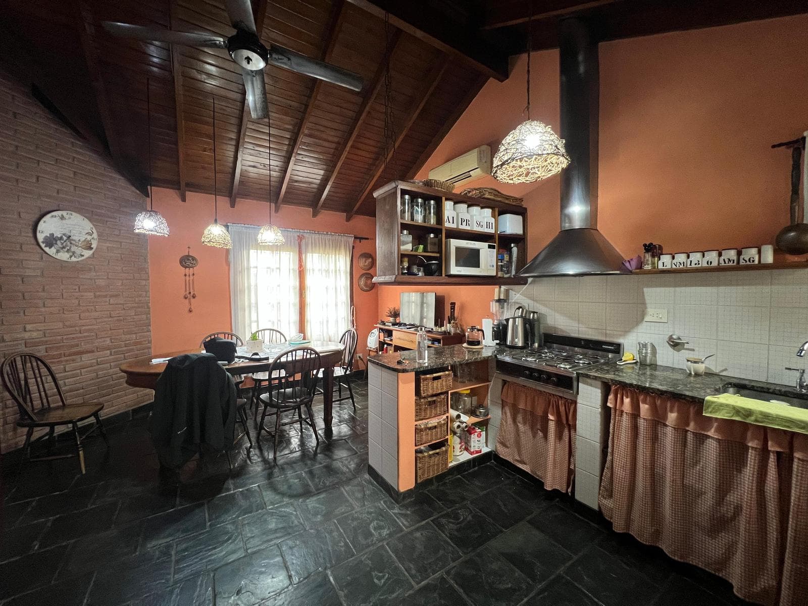 House for Sale with Garden in Jose Marmol