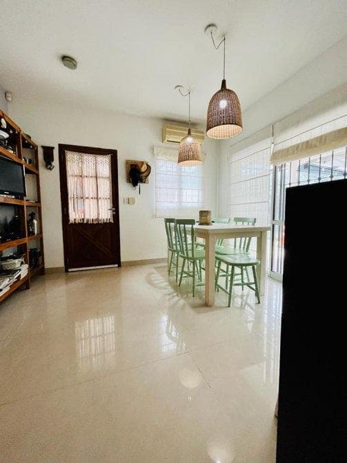 House for Sale with a Garden in Adrogue
