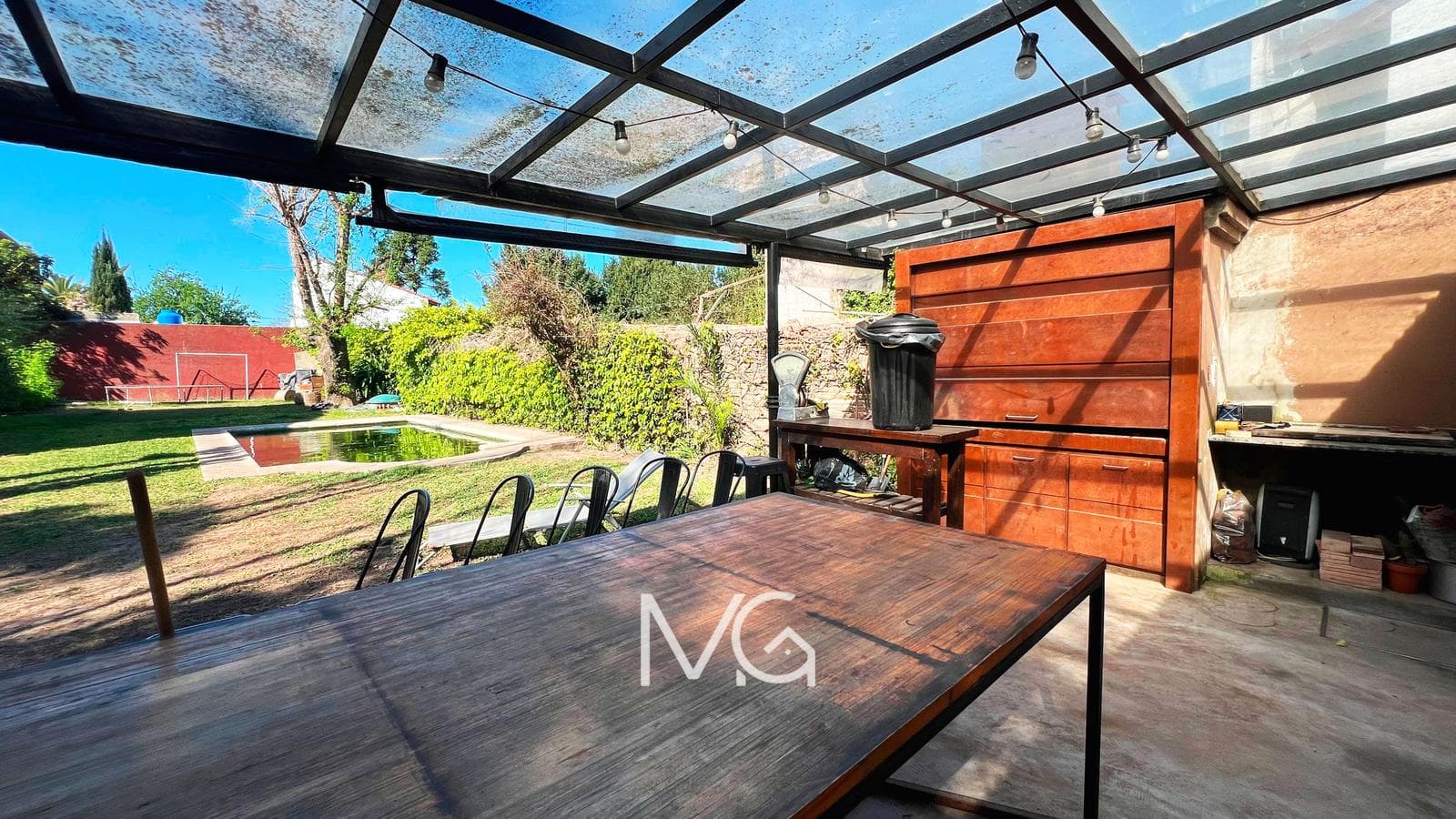 House for Sale with a Garden in Adrogue