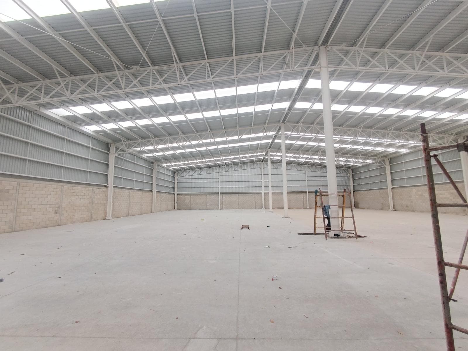 Commercial Warehouse for Rent | 320 m² | Ejidal, Playa del Carmen | Near the Federal Highway