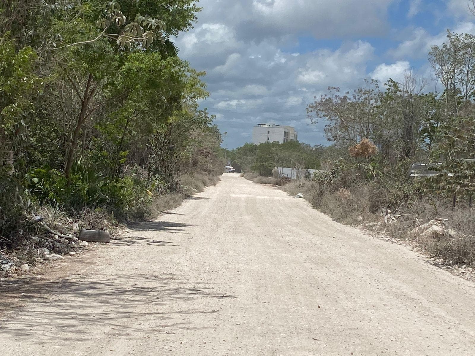 LAND FOR SALE IN CANCÚN BEHIND SUMACASA HUAYACÁN