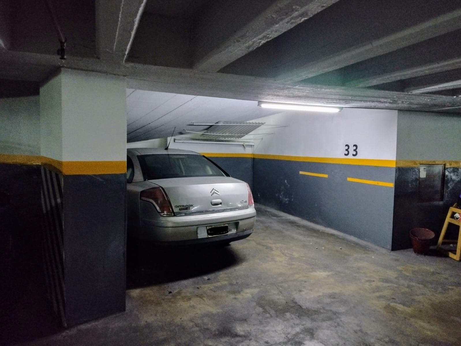 Double Garage for Sale in Recoleta