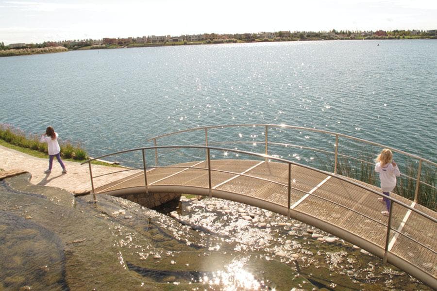 House for Sale with a Panoramic View of the Lagoon - Santa Clara, Villanueva