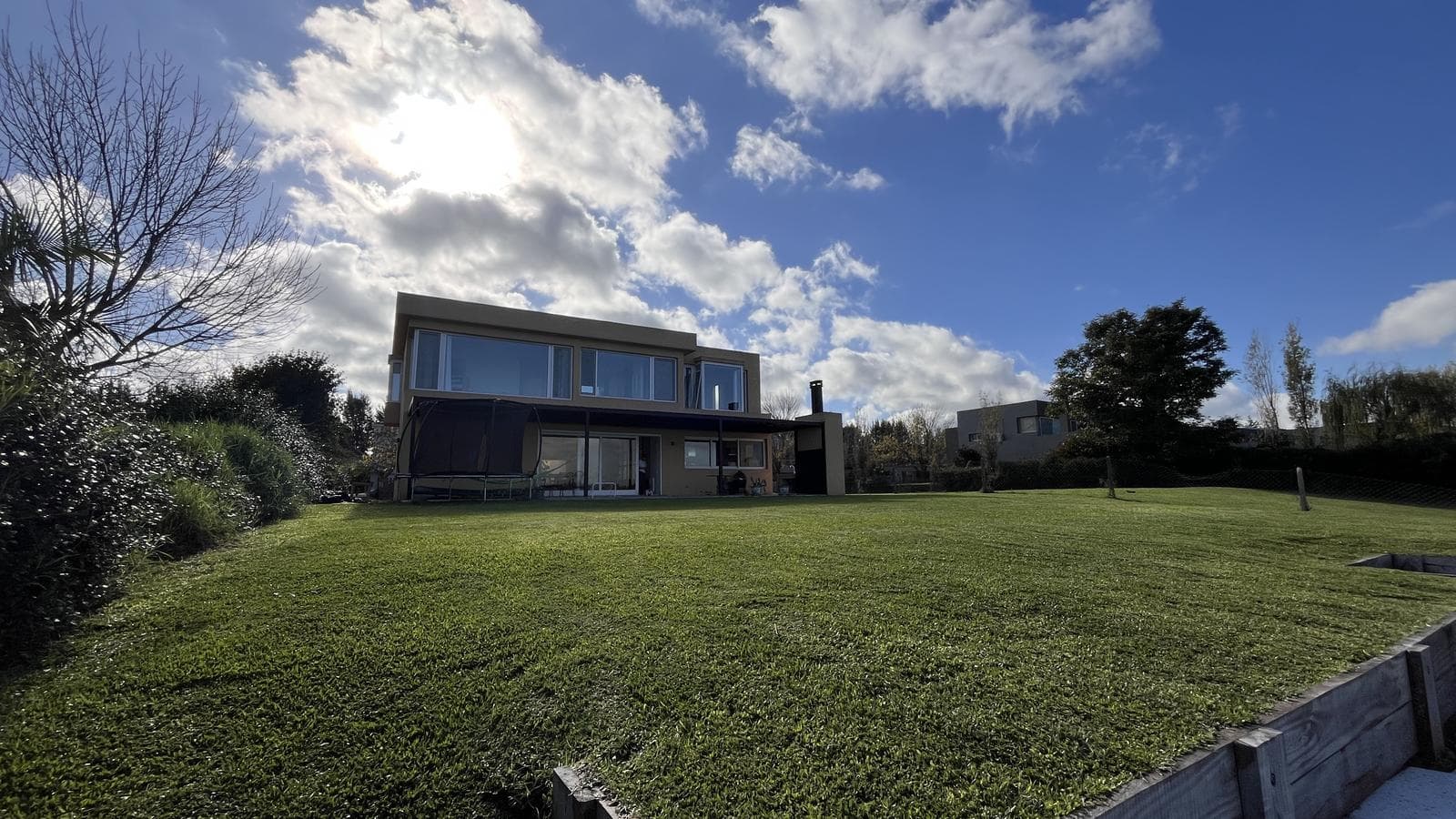House for Sale with a Panoramic View of the Lagoon - Santa Clara, Villanueva