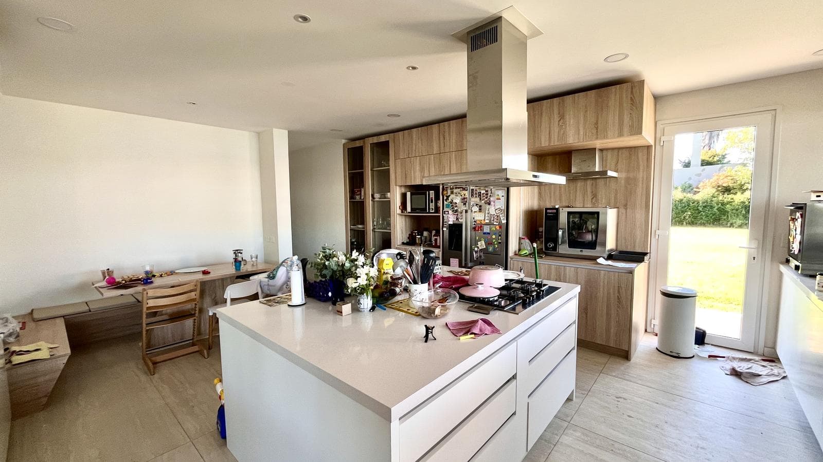 House for Sale with a Panoramic View of the Lagoon - Santa Clara, Villanueva