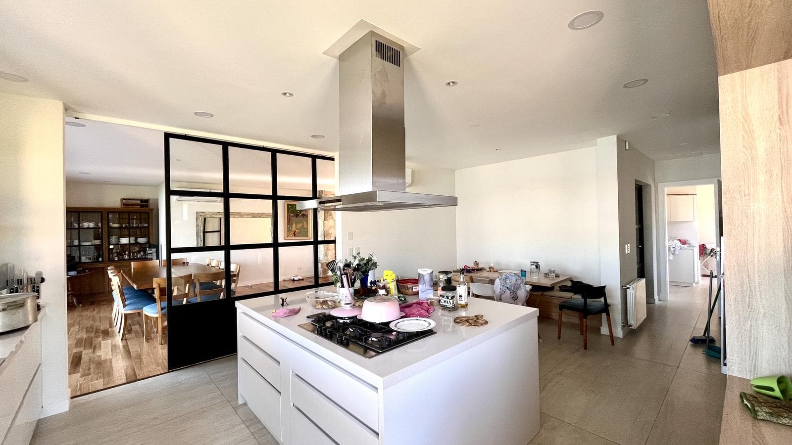 House for Sale with a Panoramic View of the Lagoon - Santa Clara, Villanueva