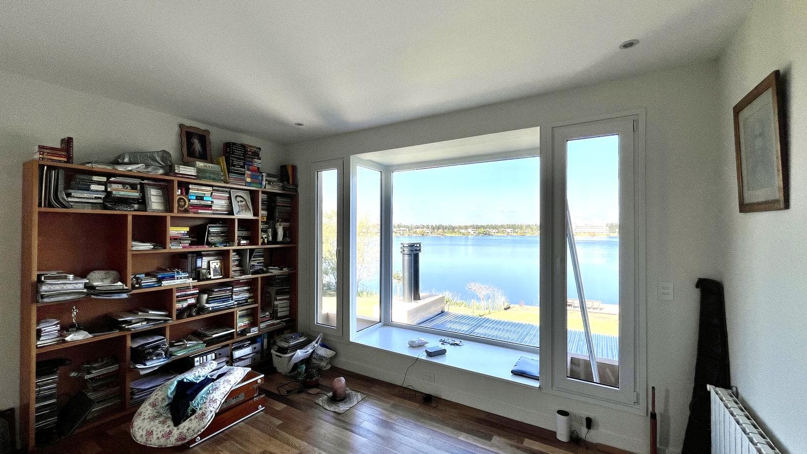 House for Sale with a Panoramic View of the Lagoon - Santa Clara, Villanueva