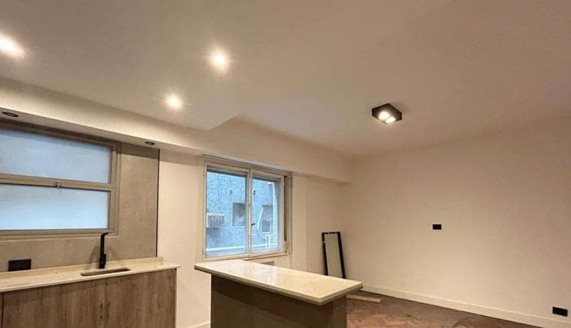 For Sale with Rental Income. Renovated 2-room apartment! San Nicolás