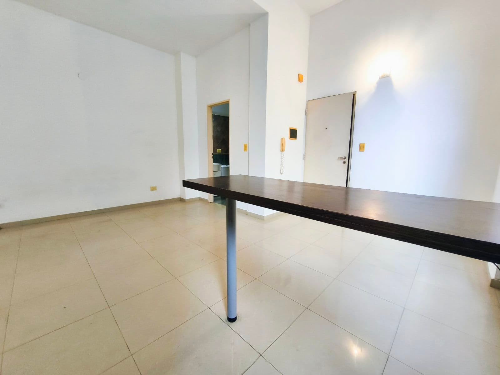 Studio apartment for sale—a great opportunity! Ideal for investors or as a first home. Eligible for a new mortgage.