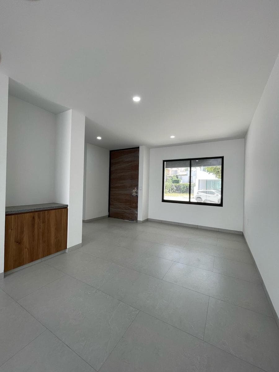 Casa en Mayorazgo con 3 recámaras, la principal con baño y vestidor