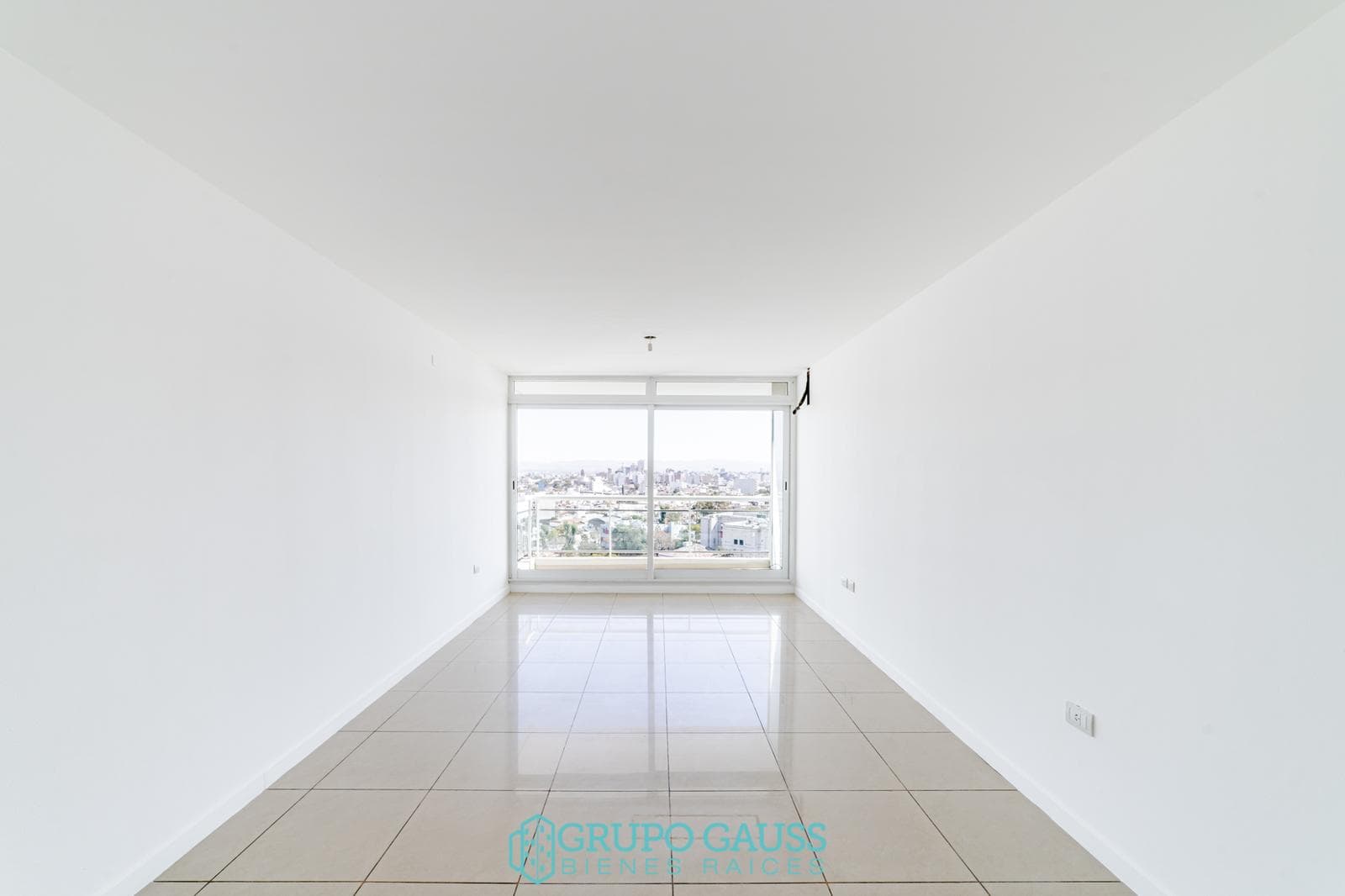 Apartment for RENT on General Paz: 3 bedrooms, 3 bathrooms, and a garage!