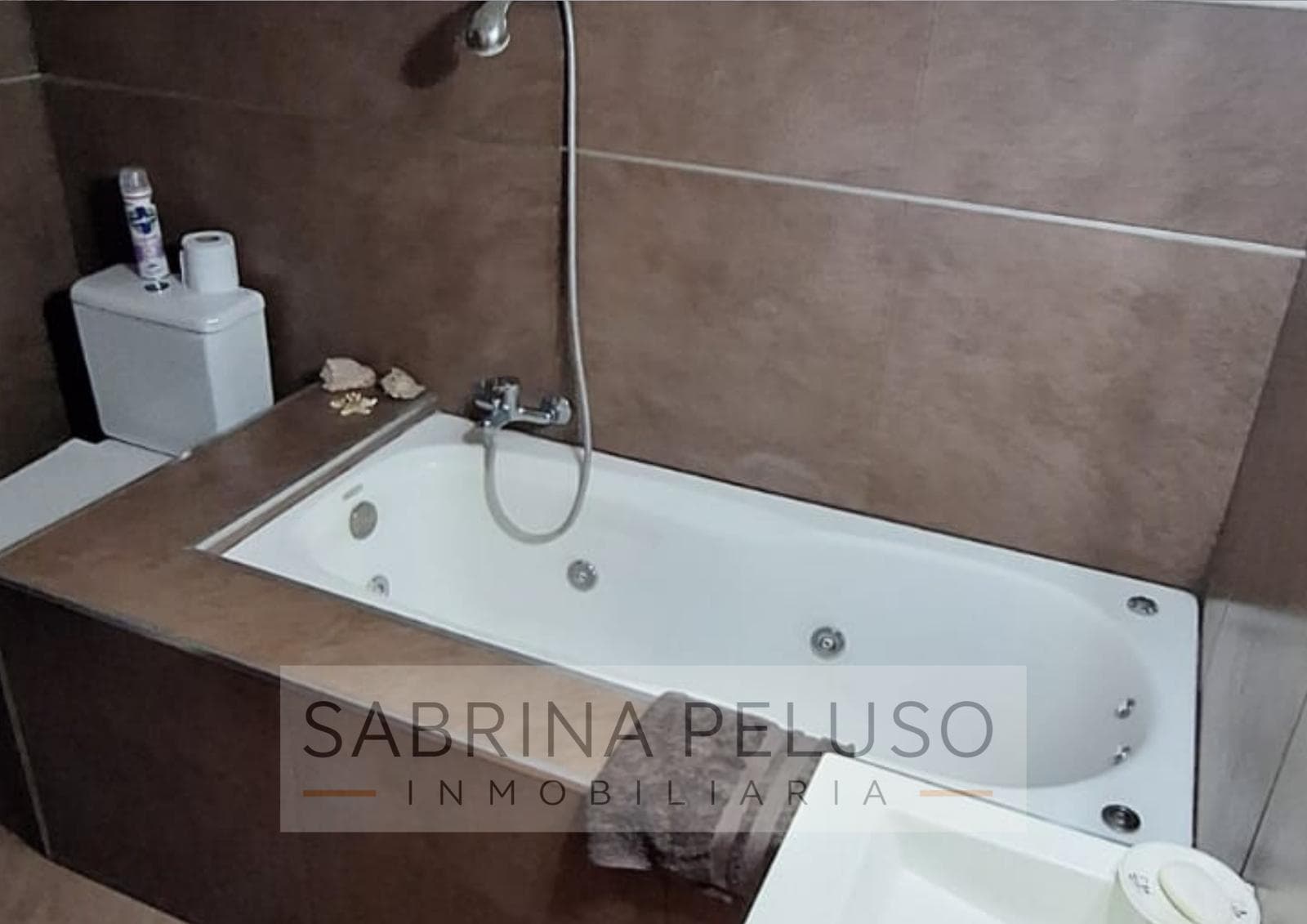 House for Sale in Moreno