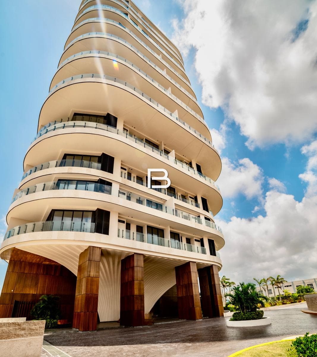 Brand-New Apartment for Rent in Central Park Cancun