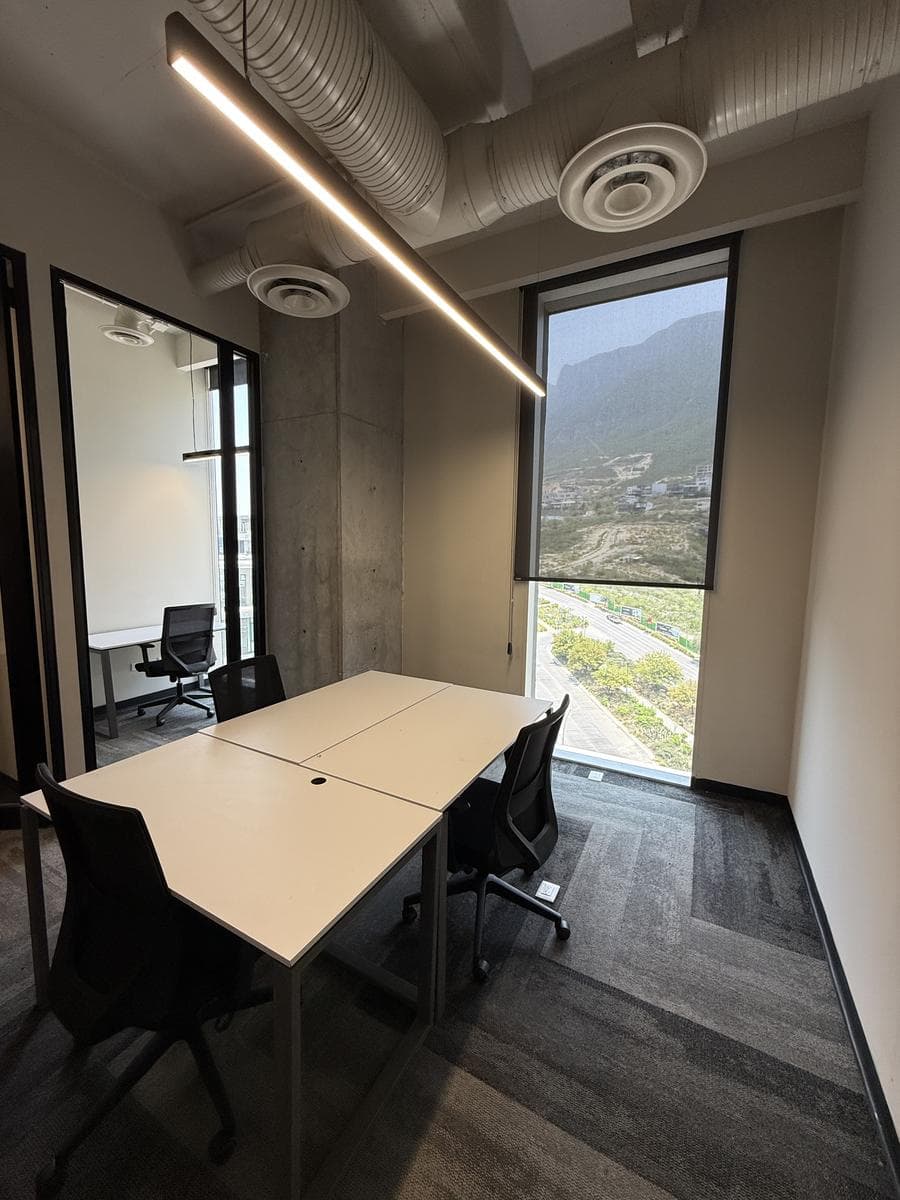 FULLY FURNISHED OFFICE FOR RENT