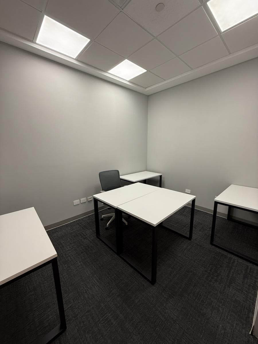 FULLY EQUIPPED AND FURNISHED OFFICE