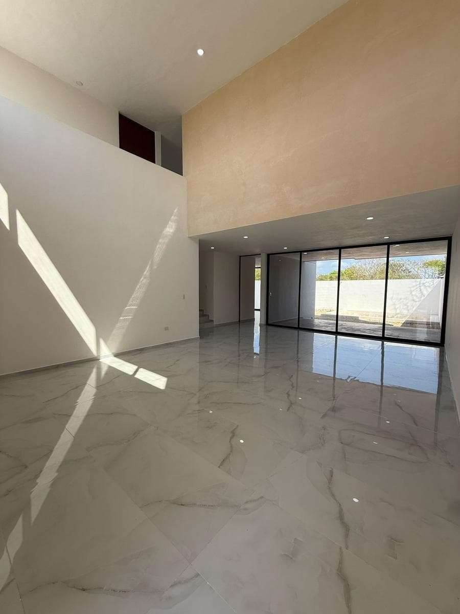 House for sale in Temozón Norte with 4 bedrooms in Mérida, Yucatán