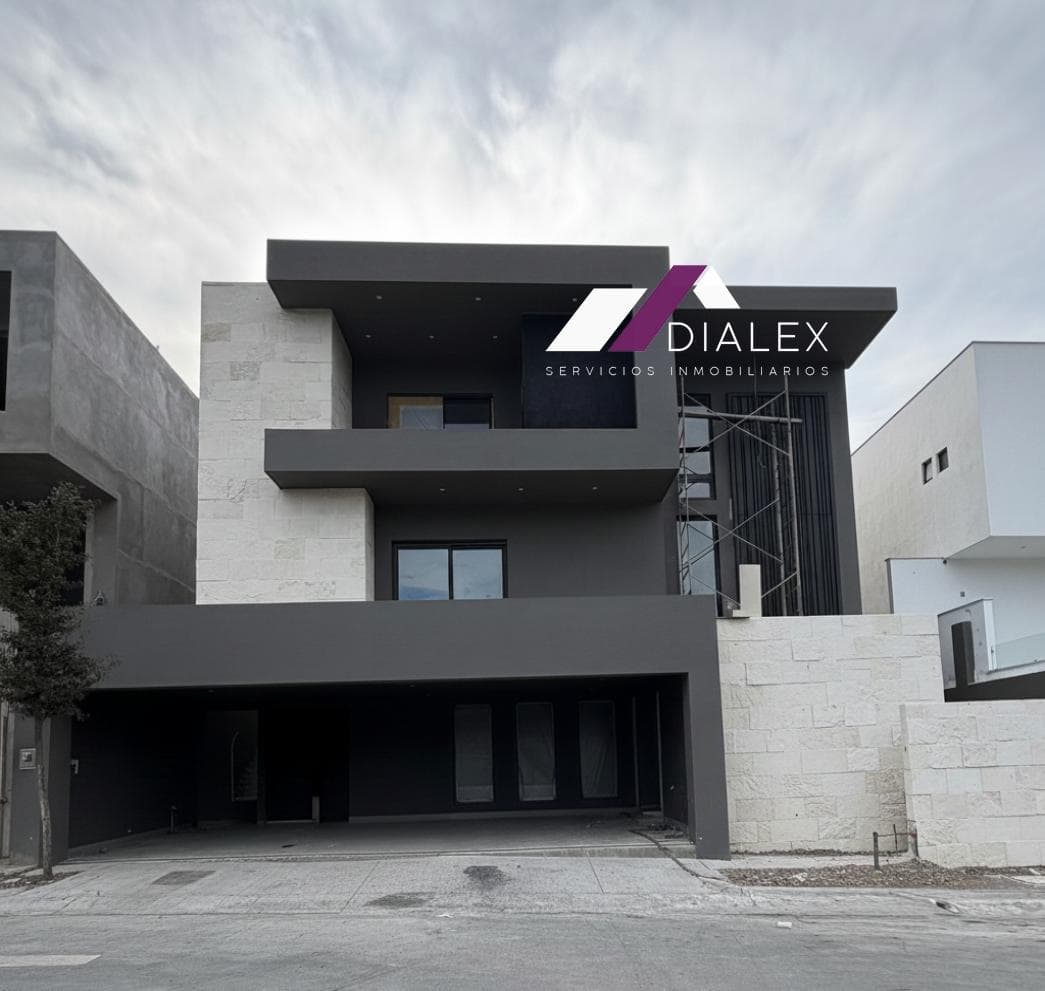 House for SALE - SIERRA ALTA Subdivision on CARRETERA NACIONAL in MONTERREY
