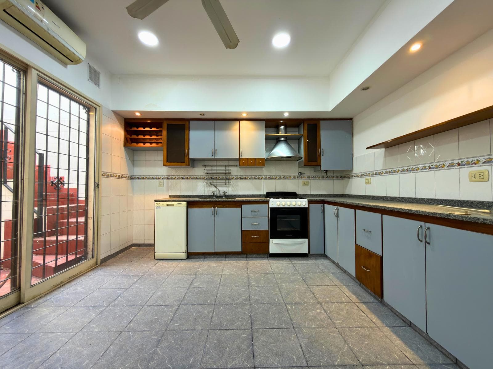 4-bedroom house with a garage, backyard, and terrace - Barrio Parque, Rosario