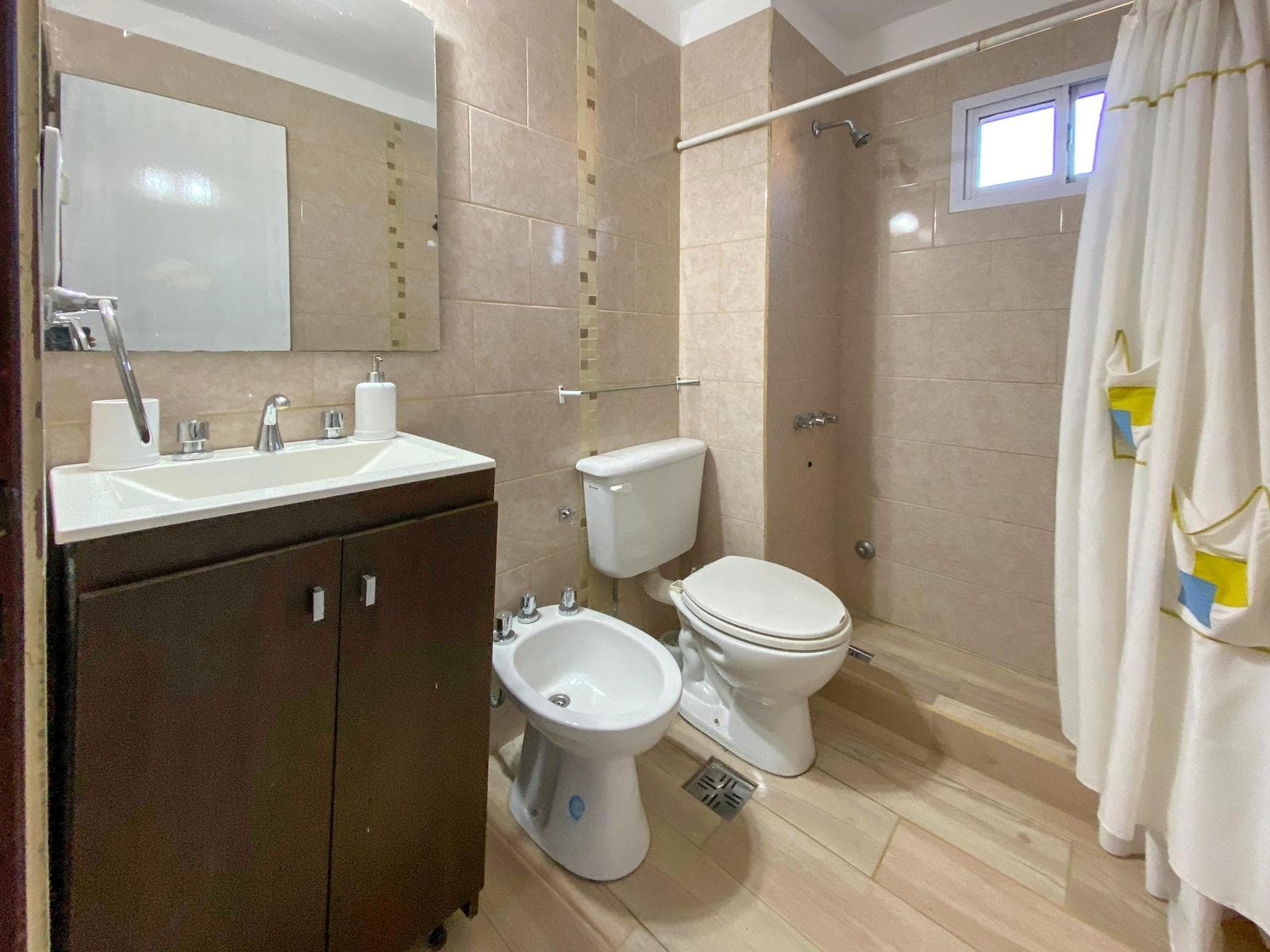 FOR SALE | TRADE - 2-bedroom apartment with a balcony - Las Heras, Rosario.