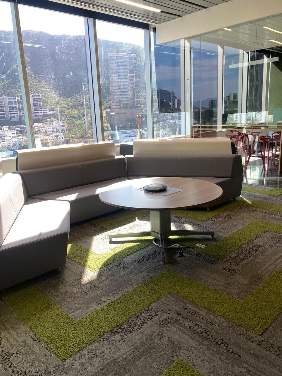 FURNISHED OFFICE IN VALLE ORIENTE