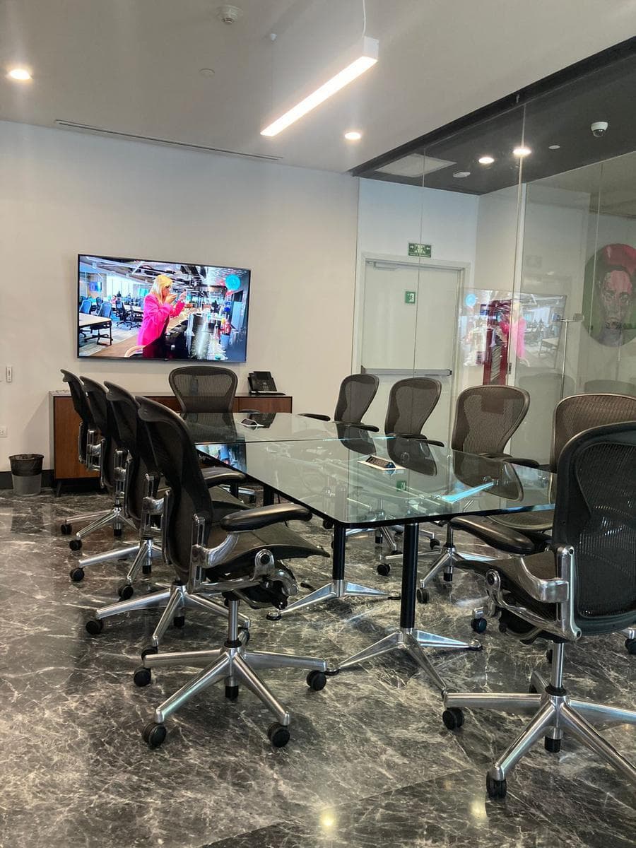 FURNISHED OFFICE IN VALLE ORIENTE