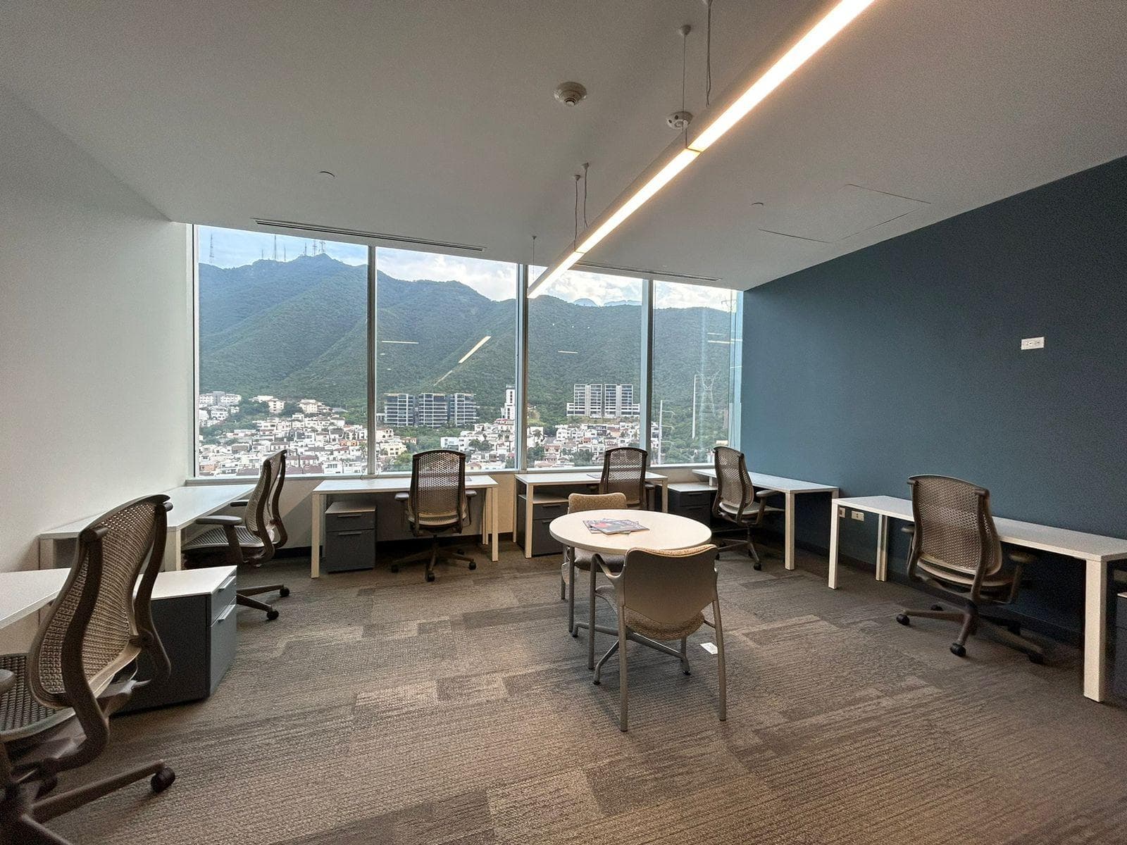 FURNISHED OFFICE IN VALLE ORIENTE