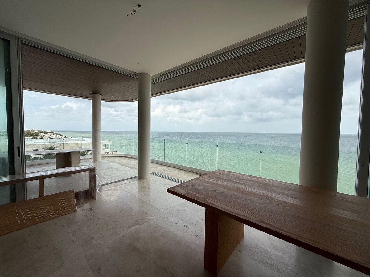 Apartment for sale in Chicxulub Beach, OCEANFRONT, Yucatán