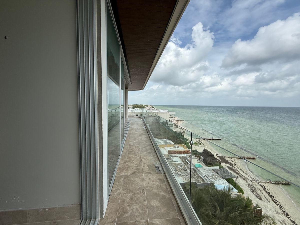 Apartment for sale in Chicxulub Beach, OCEANFRONT, Yucatán