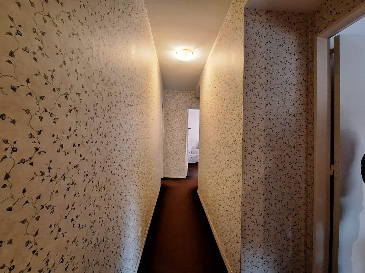 APARTMENT FOR SALE: 4-ROOM APARTMENT IN AVELLANEDA