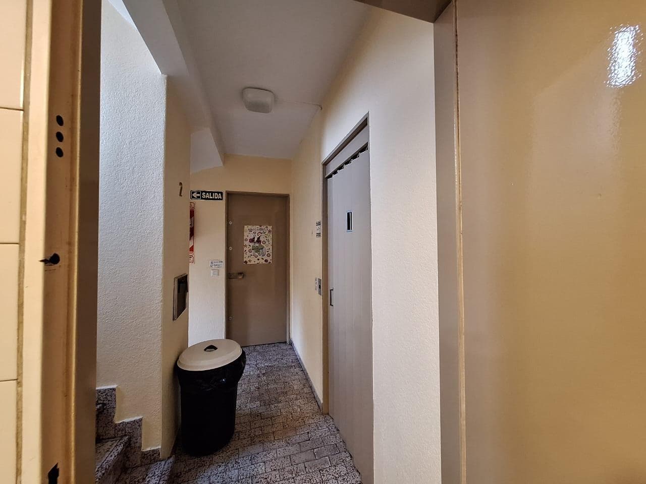 APARTMENT FOR SALE: 4-ROOM APARTMENT IN AVELLANEDA